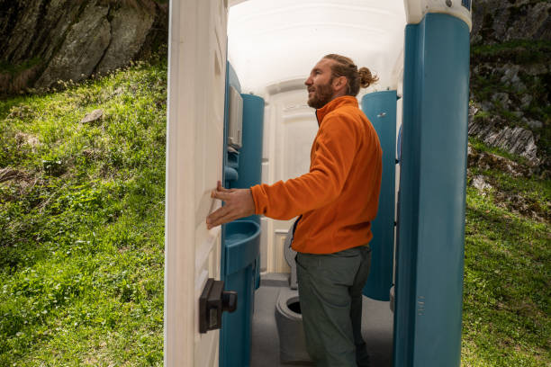 Portable Toilet Options We Offer in Dixon, MO